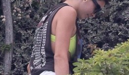 肯豆爆料海莉视频播放,网络热议背后的真相